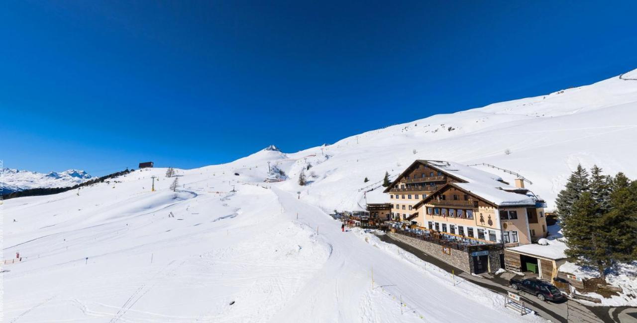 Hotel Salastrains St. Moritz Exterior foto